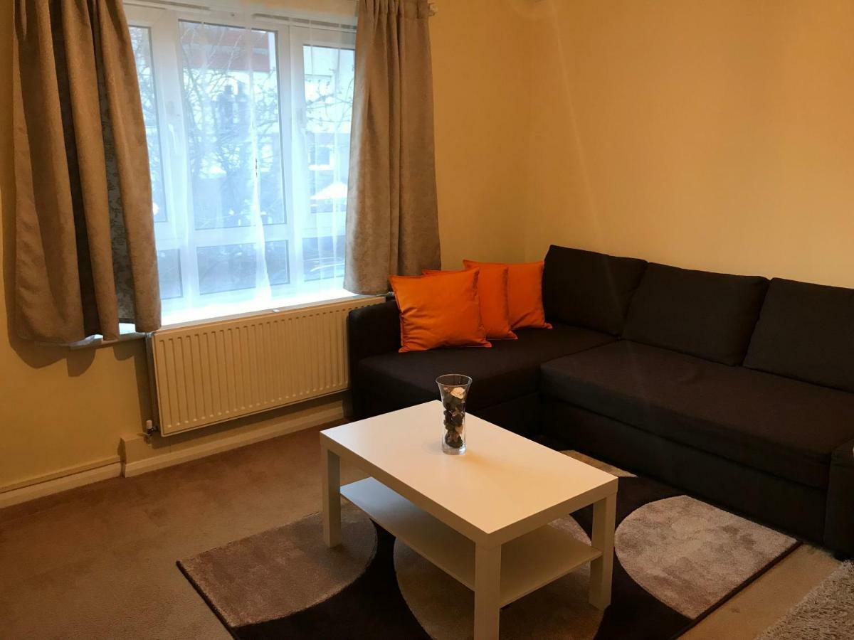 Cozy Apartment In Stratford From 18 Minutes To Central Лондон Екстер'єр фото